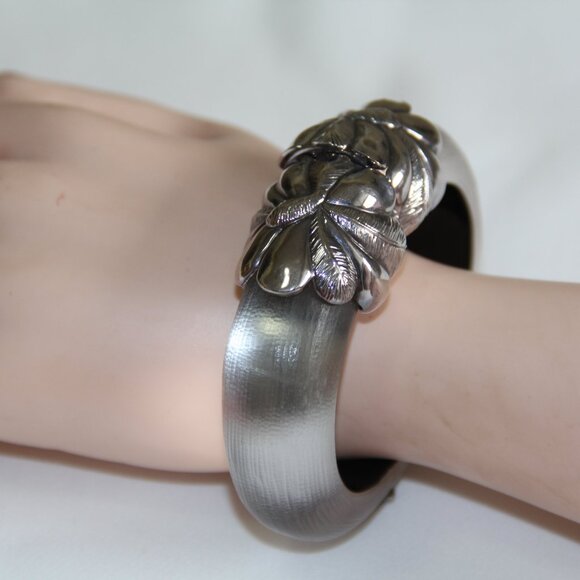 Alexis Bittar Lucite silver tropical Palm Frond Hinged Bracelet. RARE Gorgeous - Picture 9 of 14